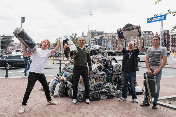 200 Shelterbags donated to the Rainbow Group | Sheltersuits